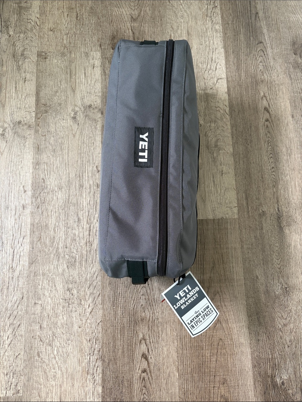 NWT/Unopened Yeti Lowlands Waterproof Blanket - Fireside Red
